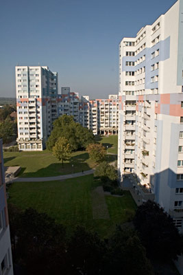 Mitterhofergasse, Platz fr Bhne